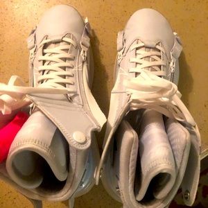 Men’s Nike size 10